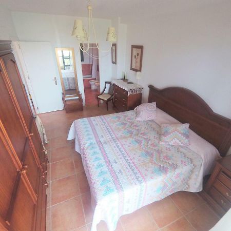 Casa En Primera Linea De Playa Захара де лос Атунес Екстериор снимка