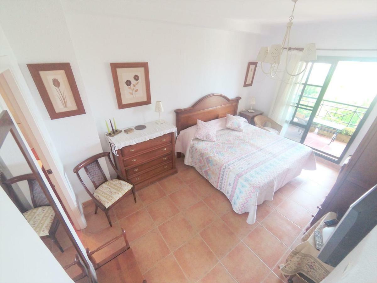 Casa En Primera Linea De Playa Захара де лос Атунес Екстериор снимка